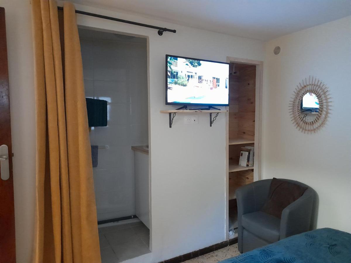 Les Melias T1 Apartment Roujan Exterior foto